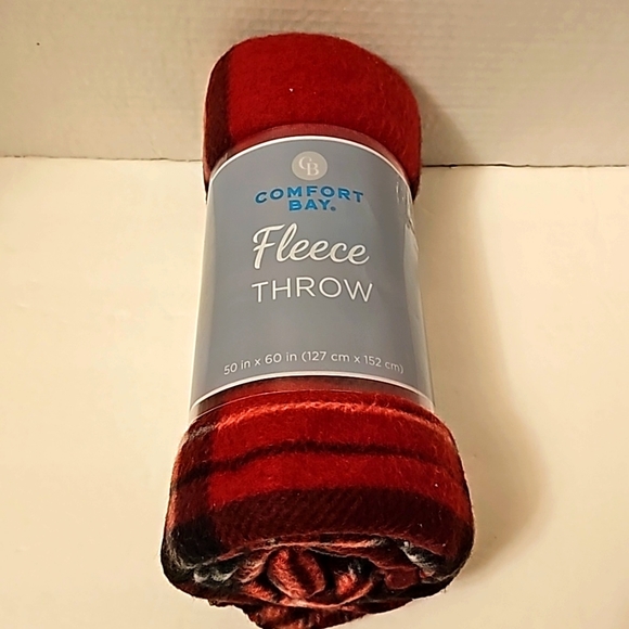 Comfort Bay Fleece Throw Blanket black & Red (50 x 60 in) - Picture 4 of 5